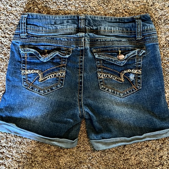 Wallflower jean shorts - Picture 2 of 4